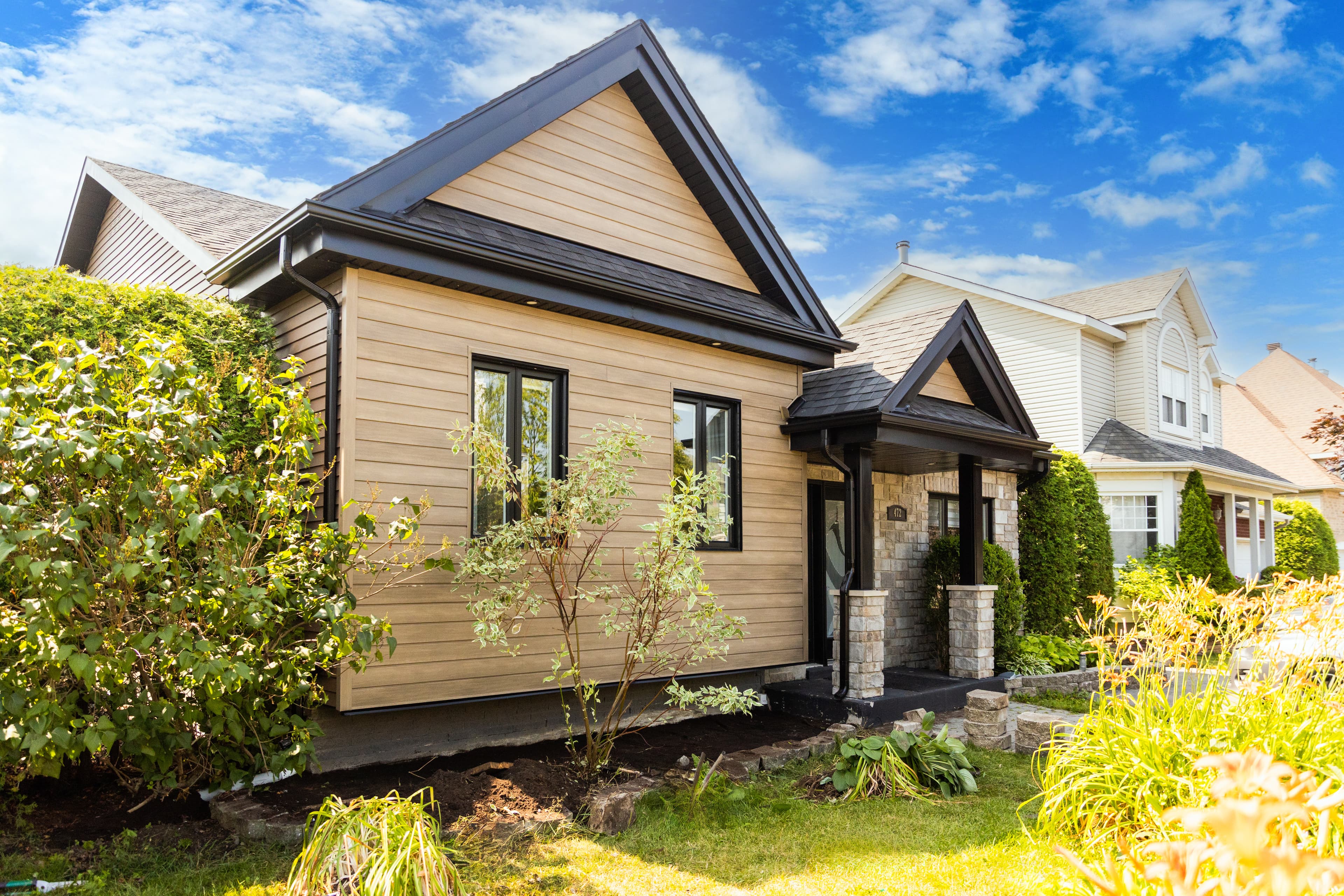 Une façade en acier Moderno à Boucherville