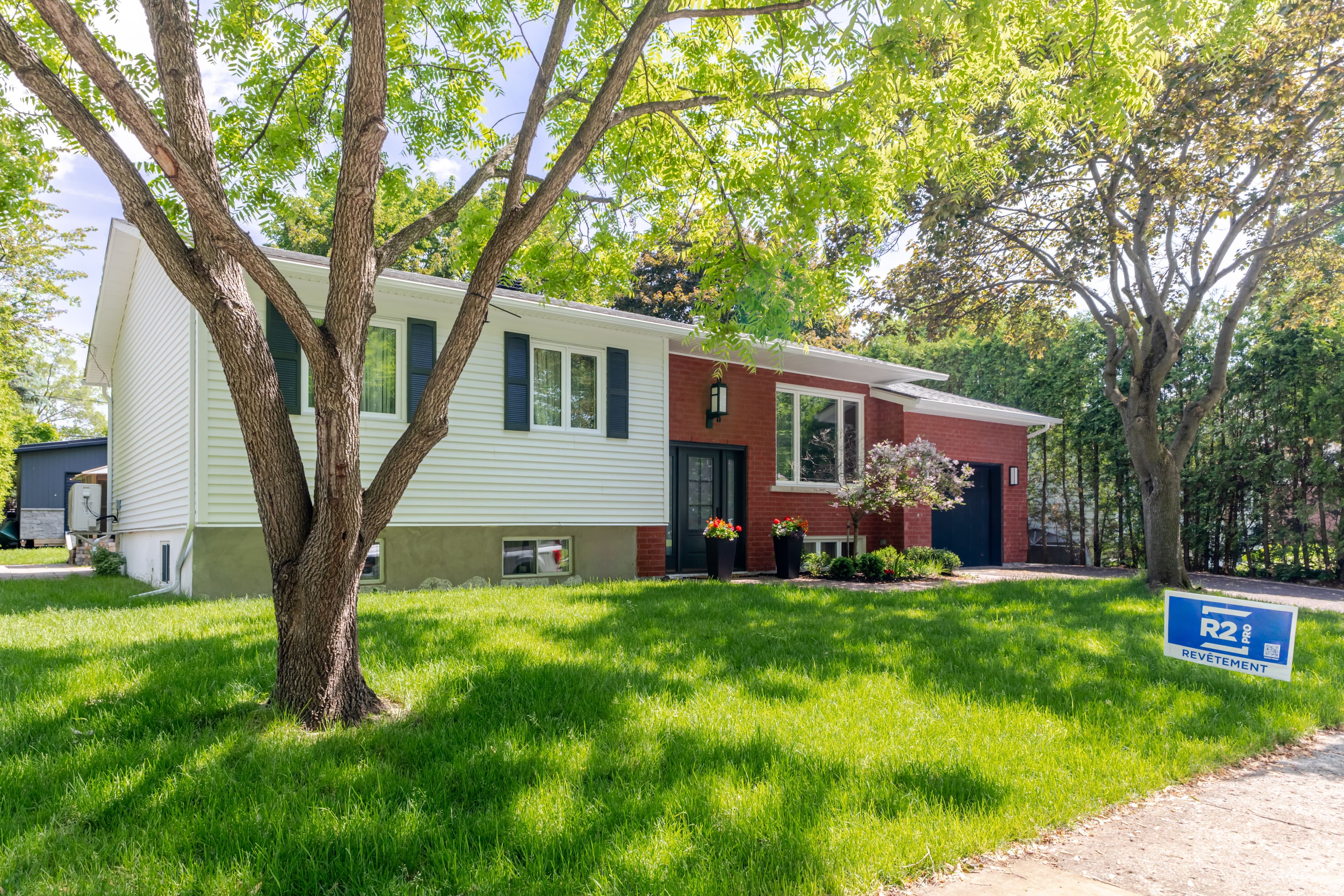 Rénovation extérieure majeure avec revêtements Quality Edge | Boucherville